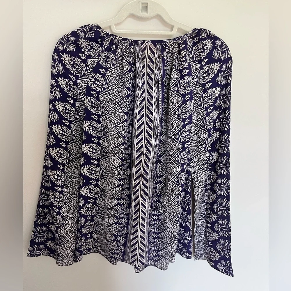 Tory Burch Silk Printed Blouse Navy Off White Size 6 Long Sleeve